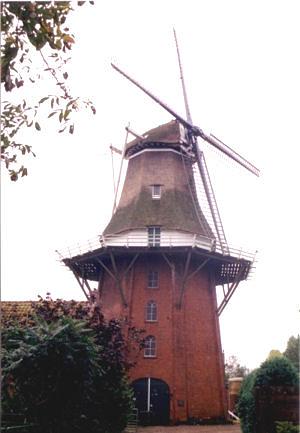 Molen 00675 Entreprise (Kolham), 1. Foto van 28-07-1998 (coll. N. Sonneveld). | Database Nederlandse molens