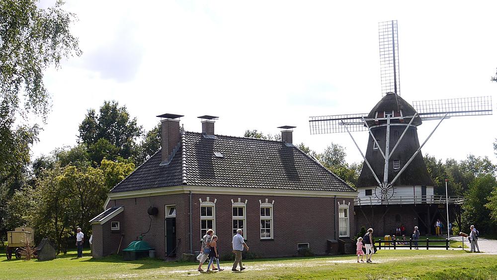 3, Molen 10065 De Berk (Barger-Compascuum), Matthieu Hoogduin (16-8-2012). | Database Nederlandse molens