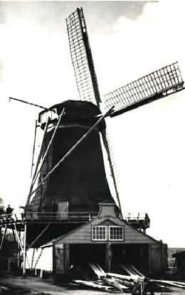 Molen 01522 a Het Lange Huys / na 1759 De Eendragt / De Eendracht (Leiden), Ansichtkaart Serie 72 - nr.3Foto: Gemeentearchief Leiden | Database Nederlandse molens