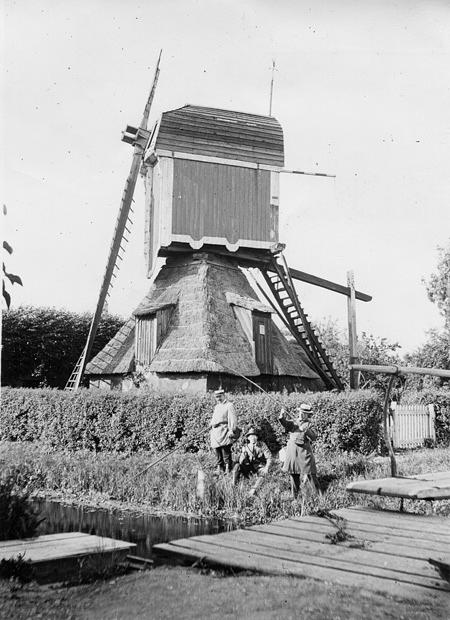 3, Molen 00040 De Haarmolen / De Haar / Haer Core Mole (Haarzuilens), De molen met 1 roede (coll. W.A. Korpershoek) | Database Nederlandse molens