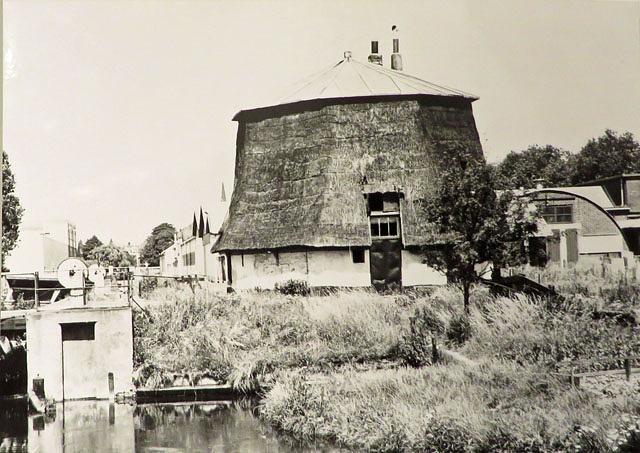 1, Molen 06498 z Tedingerbroekpolder, Westmolen (Voorburg), Foto: P. Grund, juni 1976, coll. DVM | Database Nederlandse molens