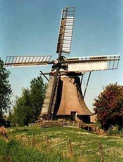 1, Molen 03037 Waterschap Vijfhuizen, Vijfhuistermolen / Hoekstermolen (Hallum), Foto: H. Noot (16-05-1998) | Database Nederlandse molens