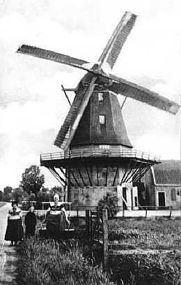 Molen 00106 De Hoop (Bunschoten), Ansichtkaart serie 61 nr. 1 | Database Nederlandse molens