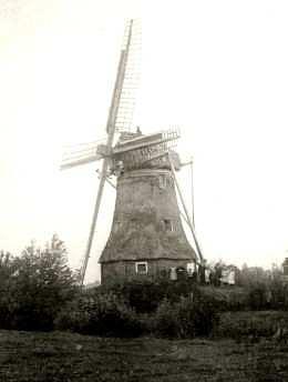 Molen 02760 a Molen van Menger (Noordwolde/ Noardwâlde), Foto: n.n. ingezonden door A.J. Veening | Database Nederlandse molens