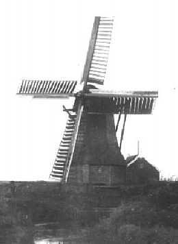 Molen 06419 Kooipolder (Slochteren), Foto: W.O. Bakker,  13 okt. 1943, coll.NSR | Database Nederlandse molens