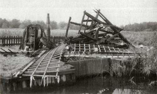 4, Molen 10335 De Himriksmolen voorganger (Leeuwarden/ Ljouwert), Foto: n.n., coll. Utskoat 79, okt 1995 | Database Nederlandse molens