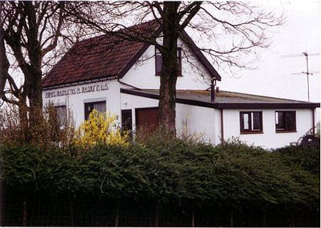 2, Molen 01001 c Griet- en Vriesekoopsepolder, Oostmolen / Nr. 1 (Leimuiden), Foto: J. van Dijk, woning op voormalige molenplaats | Database Nederlandse molens