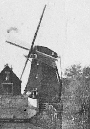 Molen 01789 bis r Polder Oudendijk, bovenmolen (Woubrugge), Detail van onderstaande foto | Database Nederlandse molens