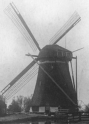 3, Molen 00931 Eendragtspolder, Nr. 5 Noordelijke ondermolen (Zevenhuizen), Detail van onderstaande foto | Database Nederlandse molens