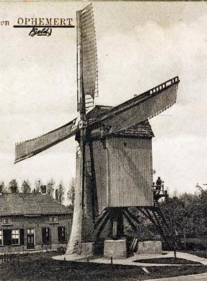 Molen 02660 b (korenmolen) (Ophemert), uitsnede ansichtkaart, coll. DHM | Database Nederlandse molens