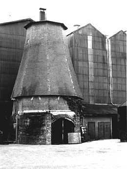 Molen 02011 Nooitgedacht (Haaren), Foto: P. Grund ( juni 1984) | Database Nederlandse molens