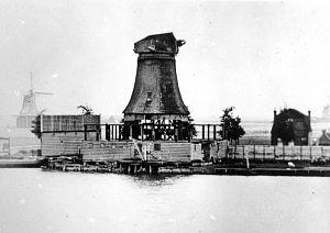 1, Molen 01083 c Het Rad van Avontuur (Zaandam-Oost), Foto: n.n. opname juni 1914, verzameling F.Rol | Database Nederlandse molens