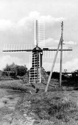 Molen 03808 Polder 152, Minne Finne (Grouw/ Grou), Foto: n.n., opname 1974 | Database Nederlandse molens