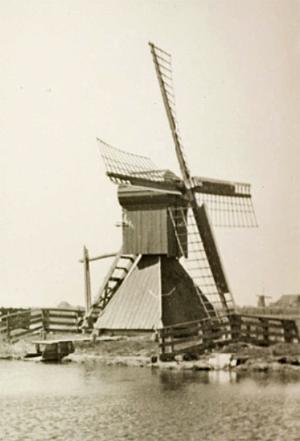 Molen 03656 Polder Exmorra Schraard / Polder 26 (Exmorrazijl/ Eksmoardersyl), Foto coll DVM | Database Nederlandse molens