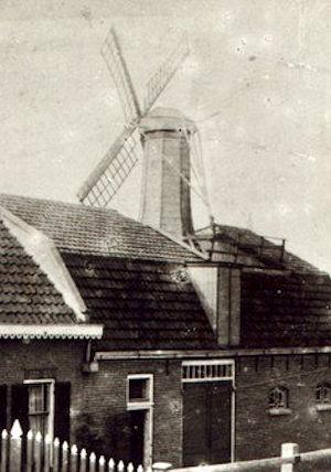 Molen 16162 (koekenbreker) (Piershil), Detail van onderstaande foto | Database Nederlandse molens