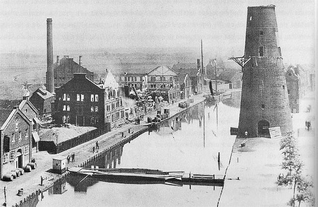3, Molen 01174 a De Palmboom (Schiedam), Foto n.n., na de brand van 19 juli 1901 | Database Nederlandse molens