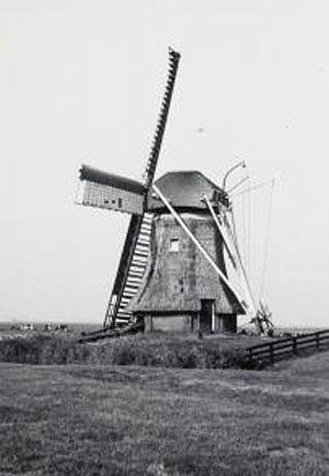 Molen 03254 Polder 117/ Van der Veen's polder / Sytsma's polder (Roodkerk/ Readtsjerk), Foto: W.O. Bakker, aug. 1949 (coll. DHM) | Database Nederlandse molens
