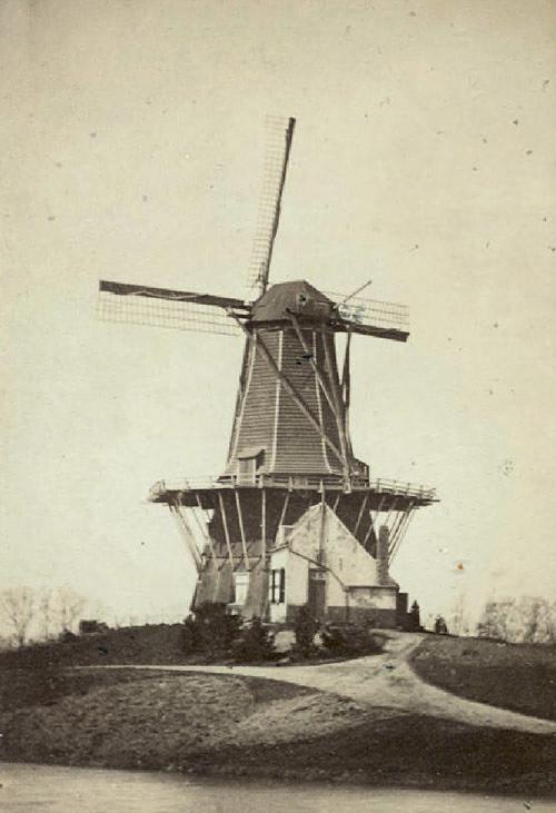 1, Molen 03320 a De Koning (Middelburg), Foto uit 1867 (voor verpl.), oudste molenfoto van de provincie Zeeland | Database Nederlandse molens