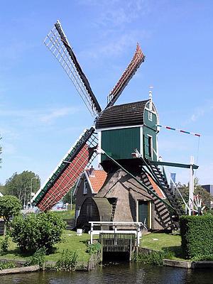 Molen 02486 Munnikkenpolder, Munnikkenmolen (Leiderdorp), Foto: W. Jans, 14 mei 2005 | Database Nederlandse molens
