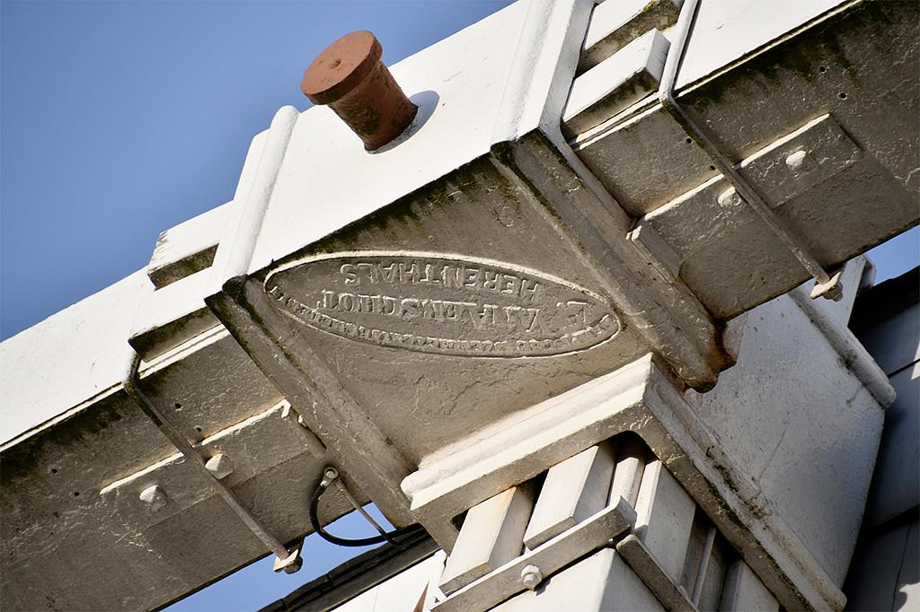 1, As g.n., Aerschot, van Herentals (B), Nancy Middelkoop (24-11-2020)Opmerkelijk: hier zitten metalen keerplaten en geen keerklossen.  | Database Nederlandse molens
