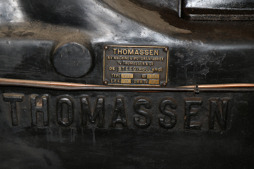 2, Motor 2717, Thomassen, Ronald Bakker (14-5-2022)Deze Thomassen motor heeft een vermogen van 25 PK bij 230 omwentelingen en is van het type W3O | Database Nederlandse molens