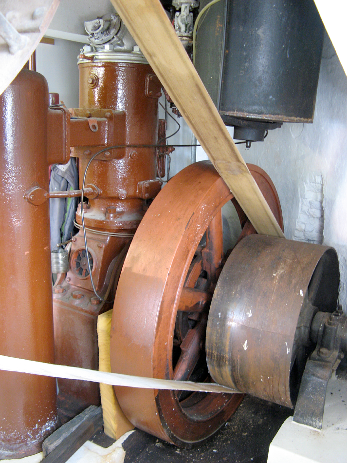 Motor 3705, Kromhout, Jacob Bijlstra (30-3-2013) | Database Nederlandse molens
