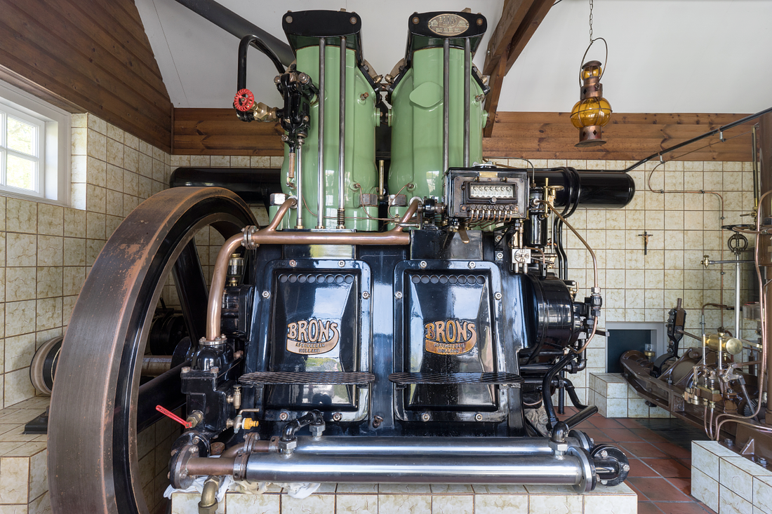 Motor 5147, Brons, Marcel van Nies (5-11-2017) | Database Nederlandse molens