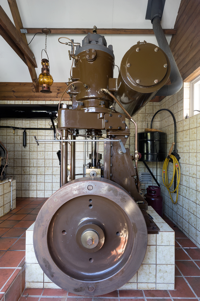 Motor ?, Bolnes Machinefabriek, Marcel van Nies (5-11-2017) | Database Nederlandse molens