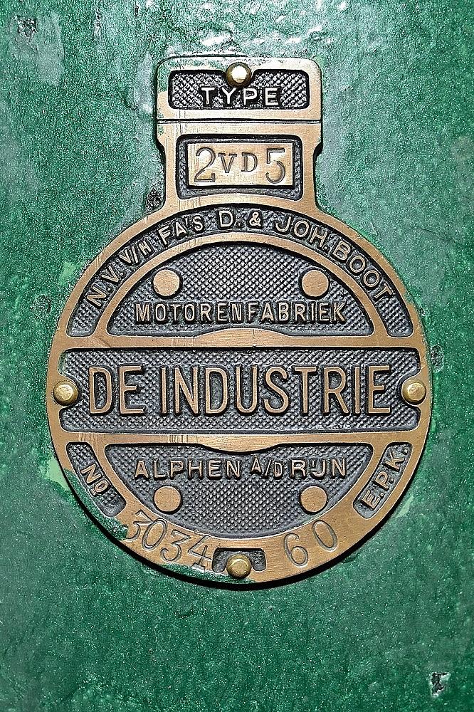 4, Motor 3034, De Industrie, F. Hoogreef (19-11-2016). | Database Nederlandse molens
