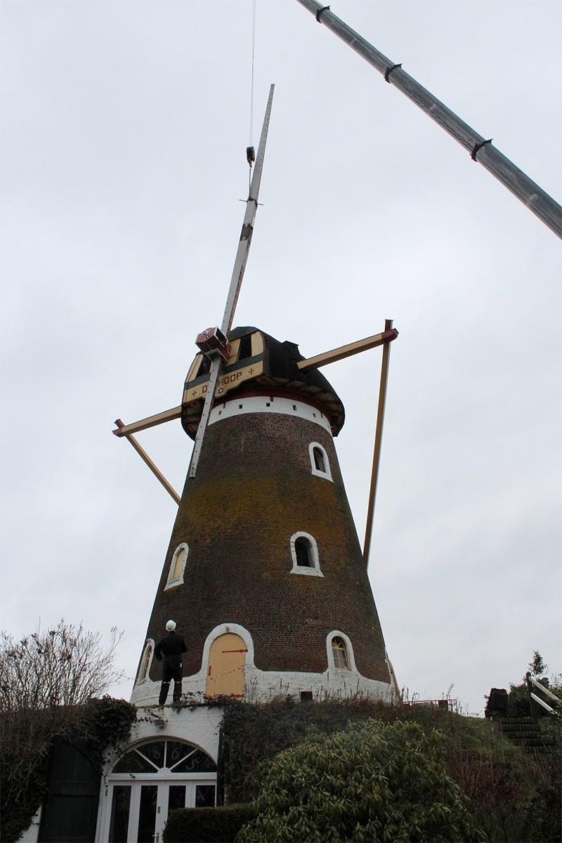 1, Roede 232, Derckx, Tony Hop (17-1-2020)Het strijken van de binnenroe. | Database Nederlandse molens