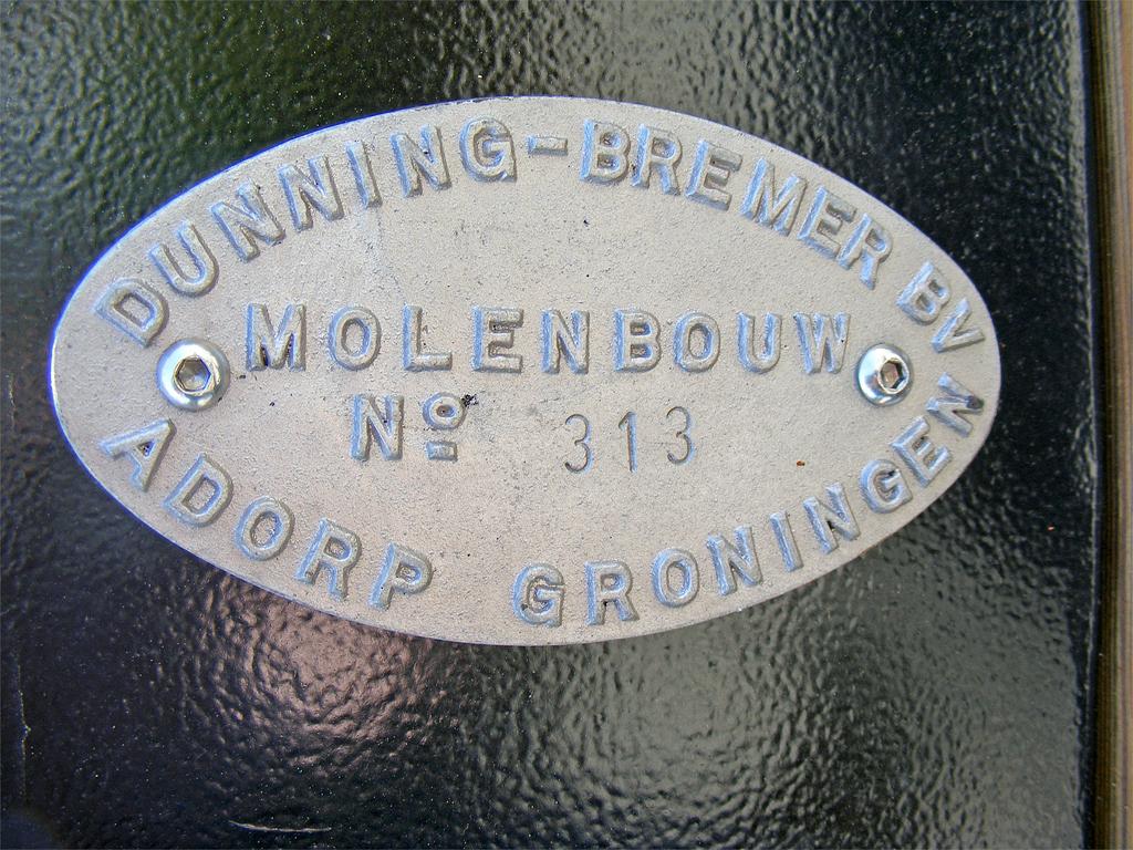1, Roede 313, Bremer/Dunning, Martin E. van Doornik (8-5-2018)Dit is het allerlaatste nummer van Bremer/Dunning. Deze molenmakerij is ondertussen gesloten en leeggeruimd. | Database Nederlandse molens