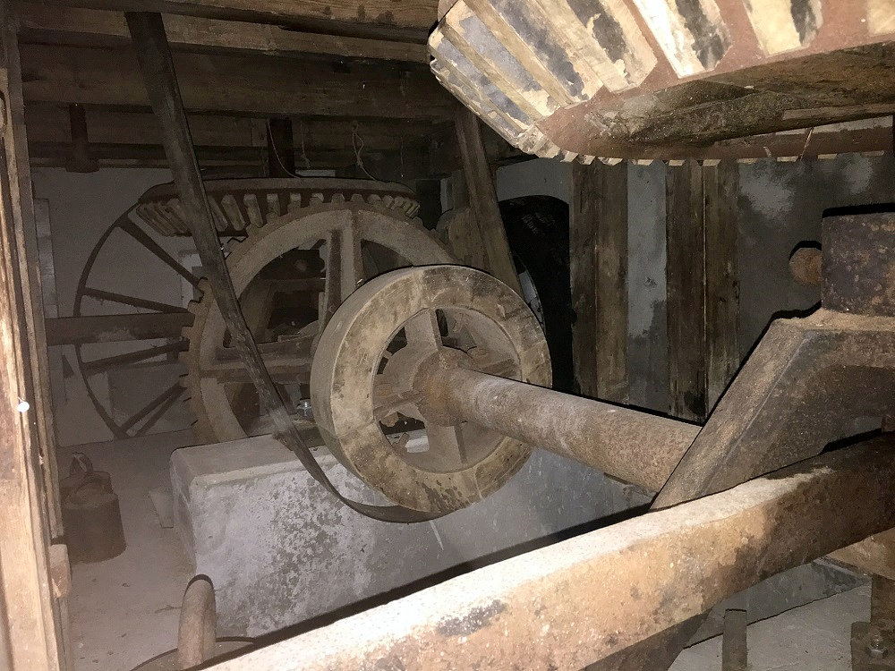 4, Motor 28754, Crossley, Bram de Vries (03-11-2018) | Database Nederlandse molens