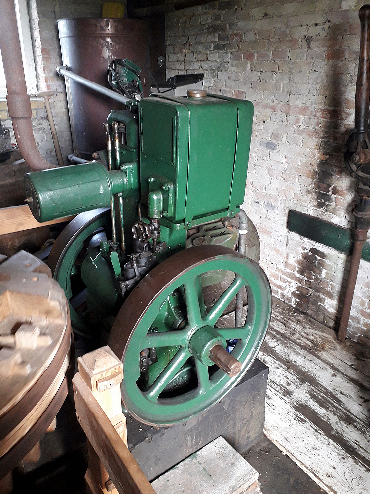 5, Motor 24484, Lister, Bauke Bos (8-9-2018) | Database Nederlandse molens