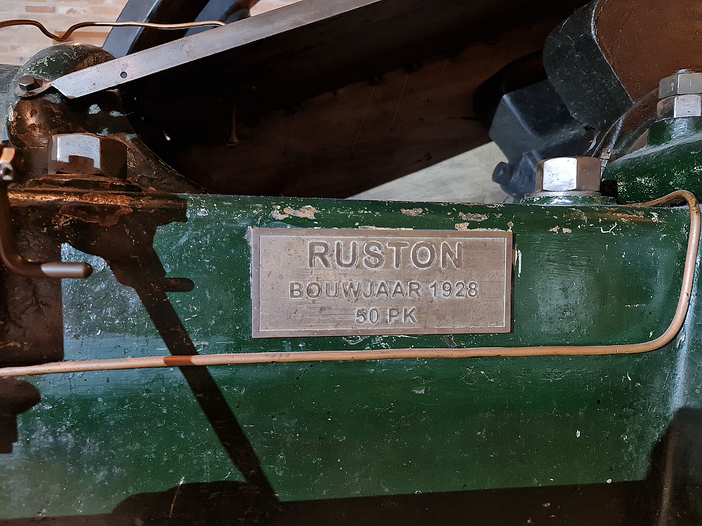 5, Motor ?, Ruston, Pieter Zuijkerbuijk (12-06-2021) | Database Nederlandse molens
