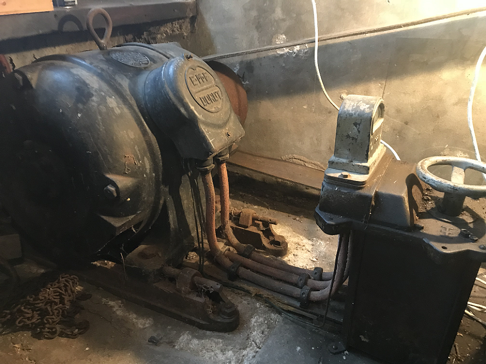 Motor 281837, E.M.F. Dordt, Jasper Boonman (09-12-2018) | Database Nederlandse molens