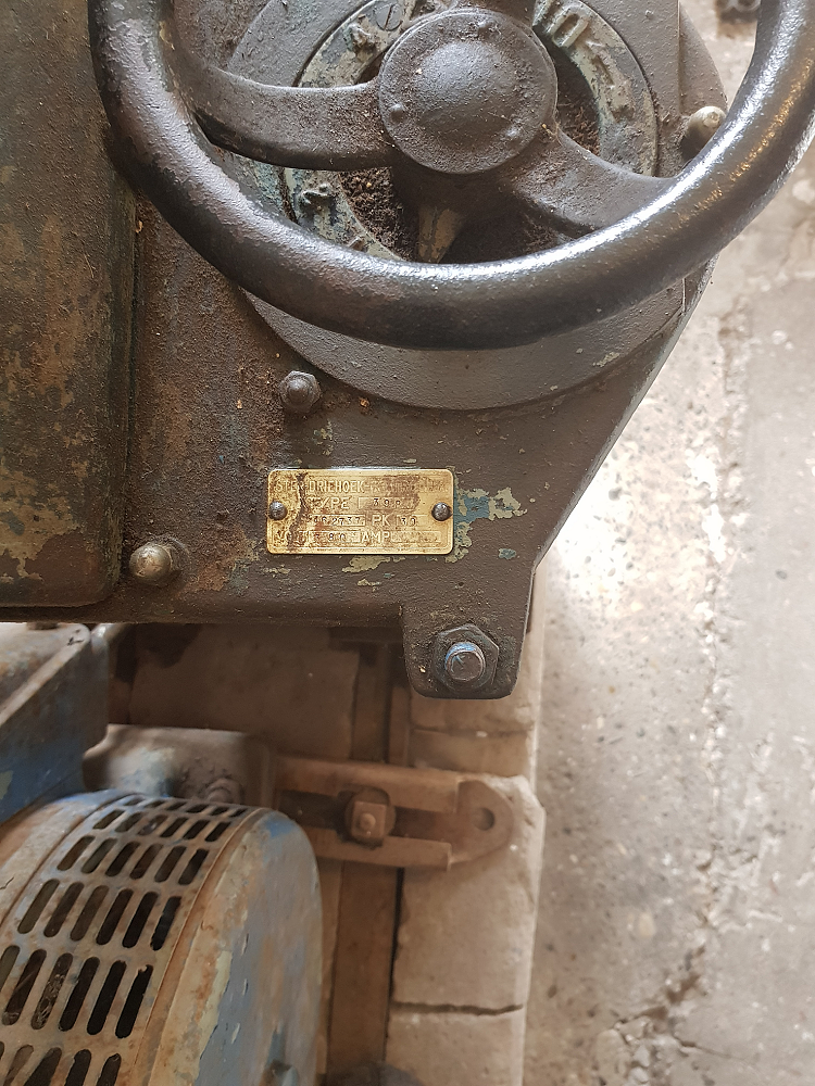 4, Motor A815203, Brown, Boveri & Cie, Pieter Zuijkerbuijk (09-03-2019) | Database Nederlandse molens
