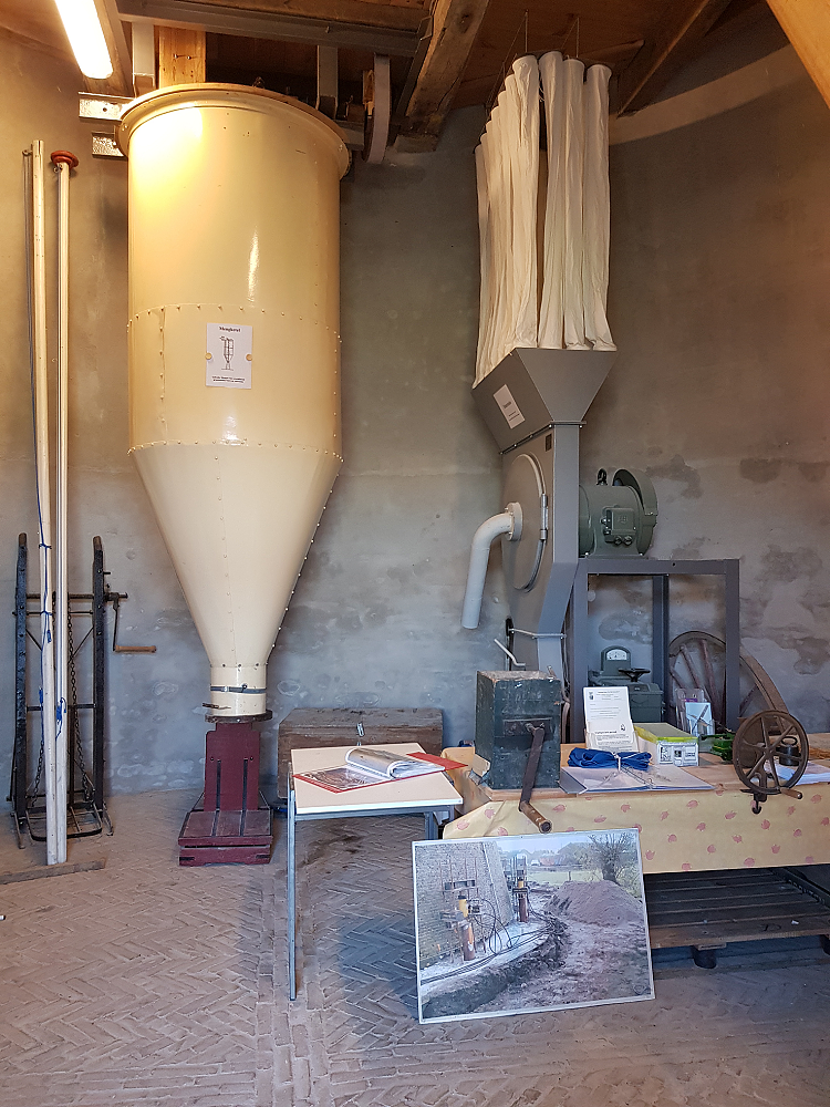 1, Motor 539717, Heemaf, Pieter Zuijkerbuijk (12-4-2019)De Hamermolen en Mengketel in de invaart | Database Nederlandse molens