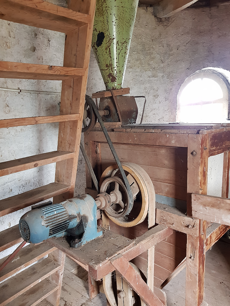 9, Motor ?, Sachsenwerk, Pieter Zuijkerbuijk (09-06-2019) | Database Nederlandse molens
